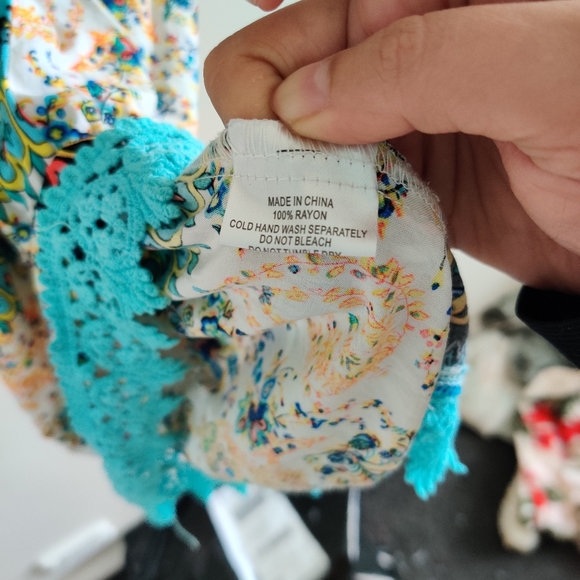 MISSY 2|| Oriental print top/blouse with lace hemline Size 8 - Picture 4 of 11